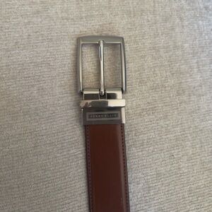 Perry Ellis Leather Dress Belt. Size 32. Perfect Condition. Brown